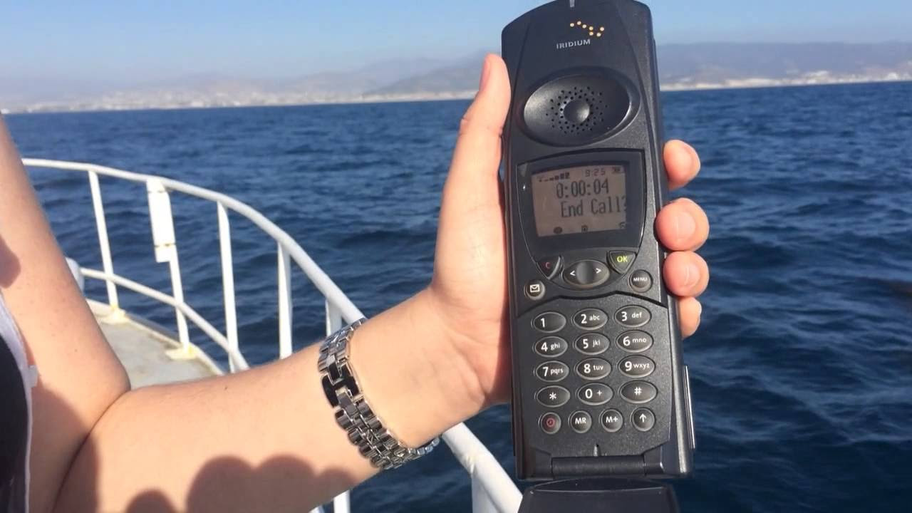 Iridium Motorola 9500: Making call & Inserting Sim Card