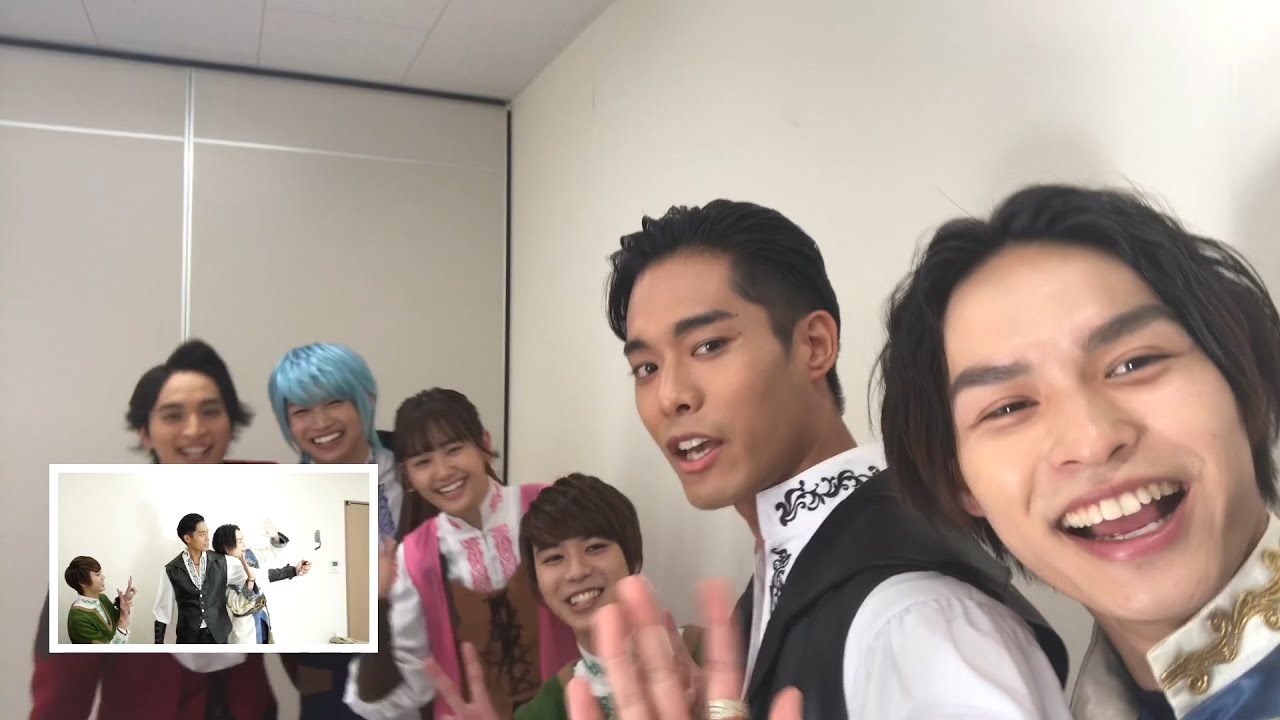 騎士竜戦隊リュウソウジャー』キャストが自撮り棒であいさつ