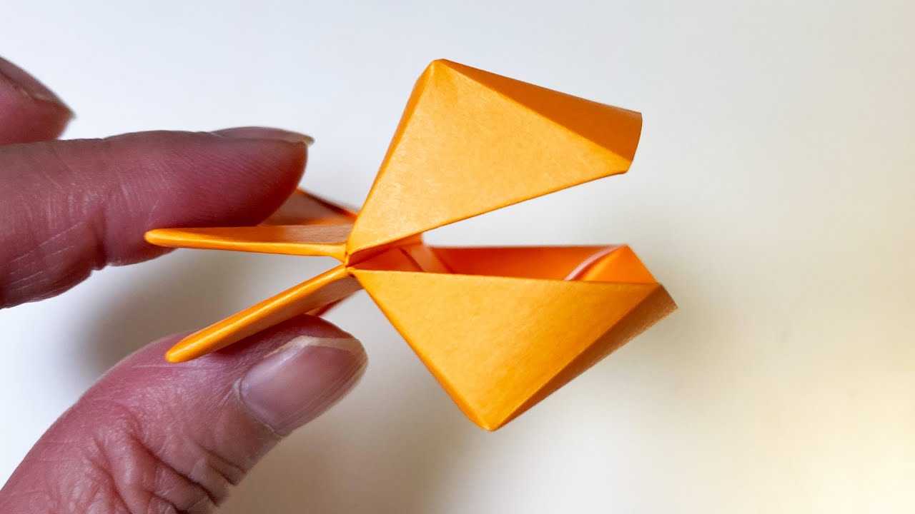 Easy origami! I made a bulldozer shovel-like scissors? Or a
