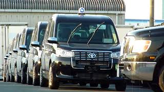 都内で激増中の最新ジャパンタクシー（JPN TAXI）貴重なナンバー無し