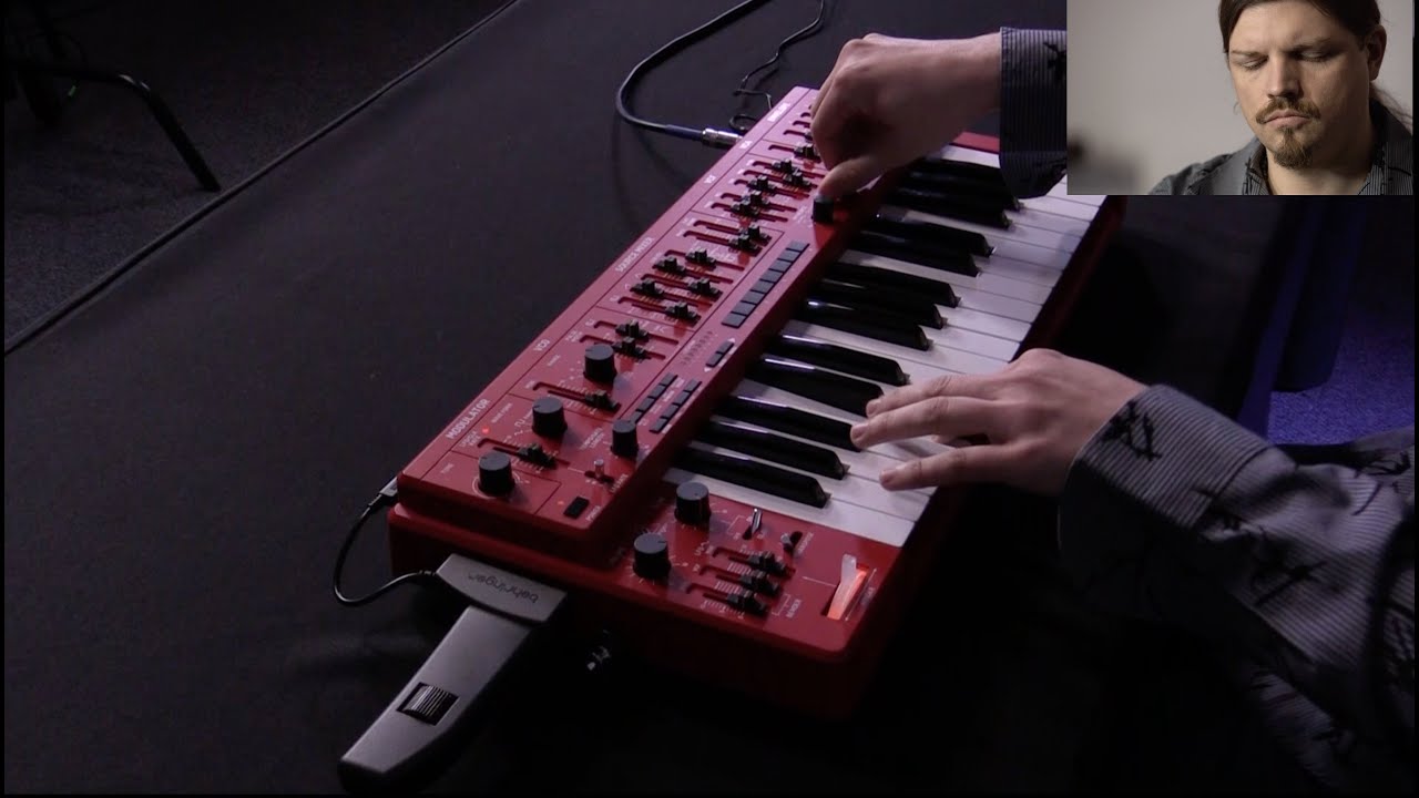 Behringer MS-101 - Feat. Moot Booxlé - YouTube