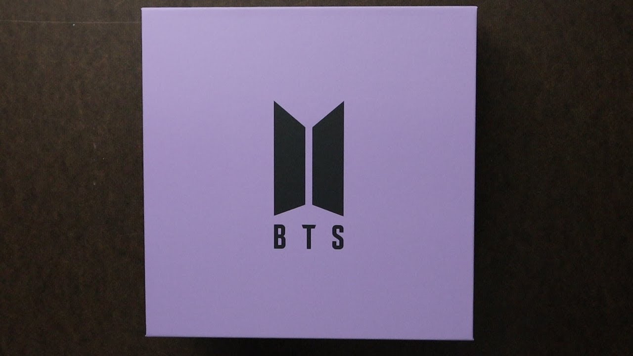 Unboxing | BTS Film Viewer Ver 1 - YouTube