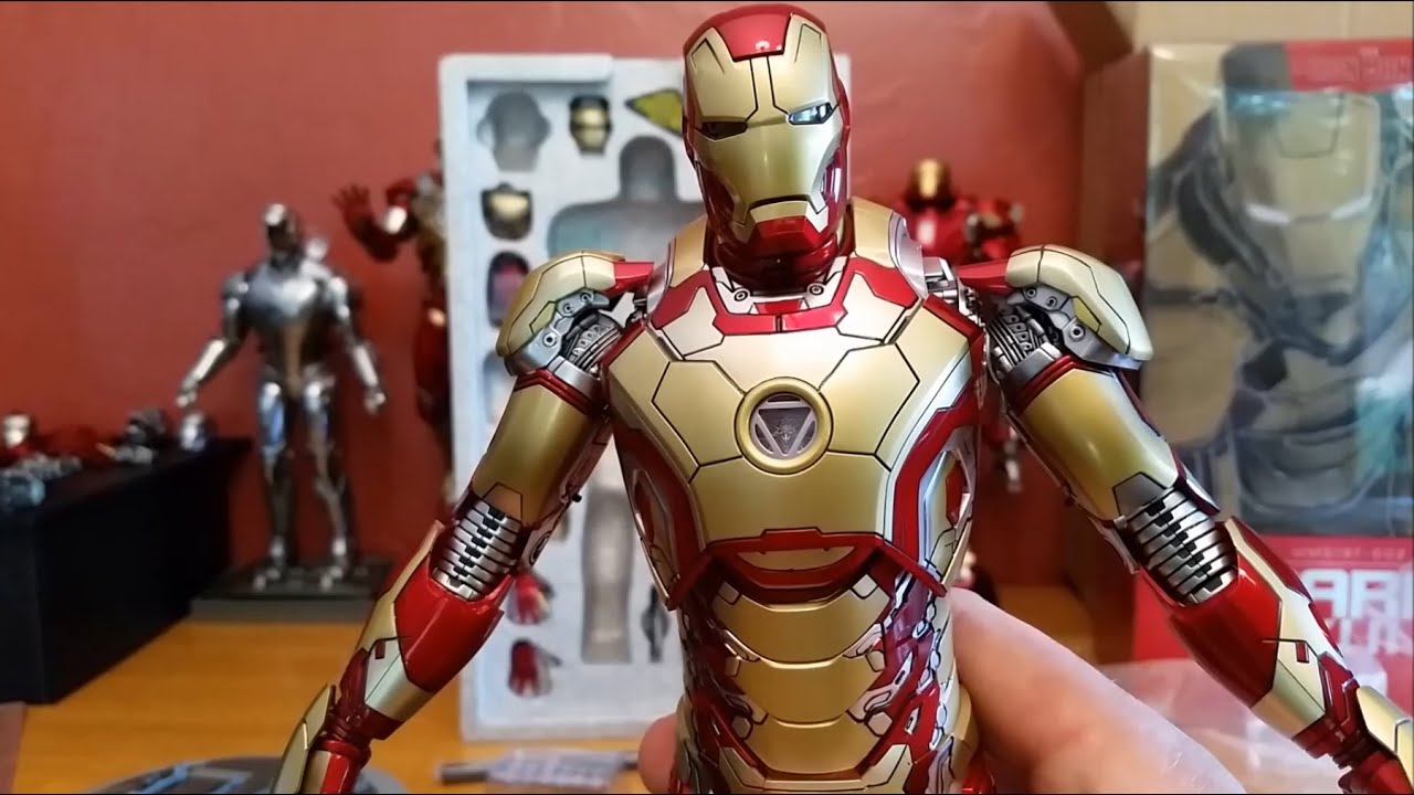 Unboxing Hot Toys Iron Man Mk 42 1/6 Scale MMS 197 D02 Diecast