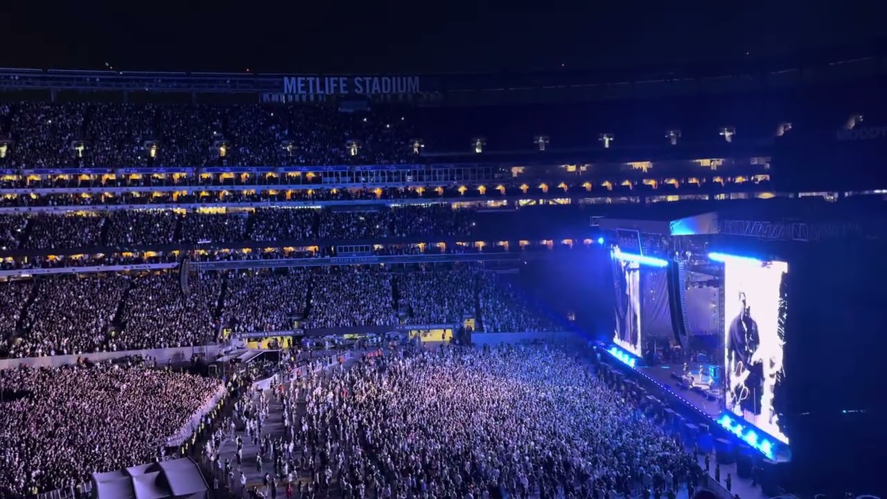 Oasis @ MetLife Stadium - Supersonic 8/31/2025 - YouTube