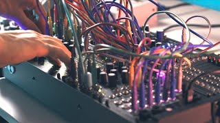 モジュラーシンセサイザーブランド「QU-BIT ELECTRONIX」の取り扱いを