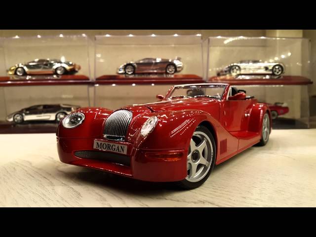 MORGAN AERO 8 1:18 Bburago 4K - YouTube