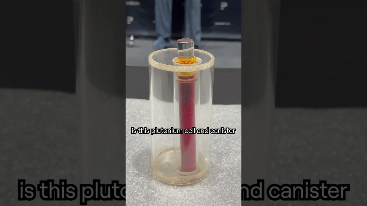 Lot # 16: BACK TO THE FUTURE (1985) - Marty McFly's (Michael J