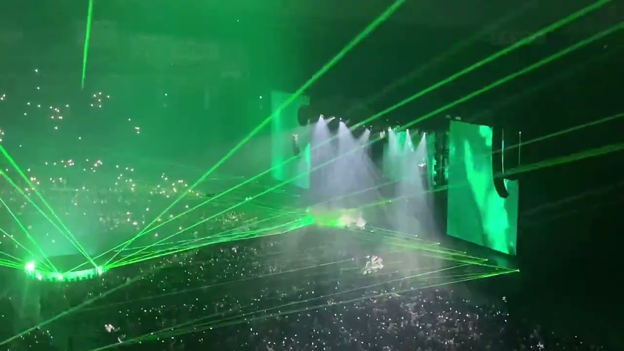 BAD HOP - Foreign (feat. YZERR & Tiji Jojo / Prod. Wheezy & Turbo