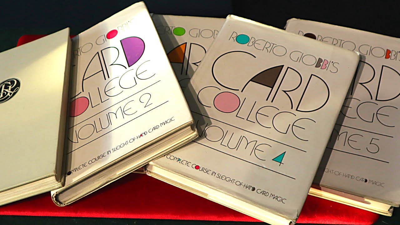 Card College ! the best Course in Card Magic By Roberto Giobbi's
