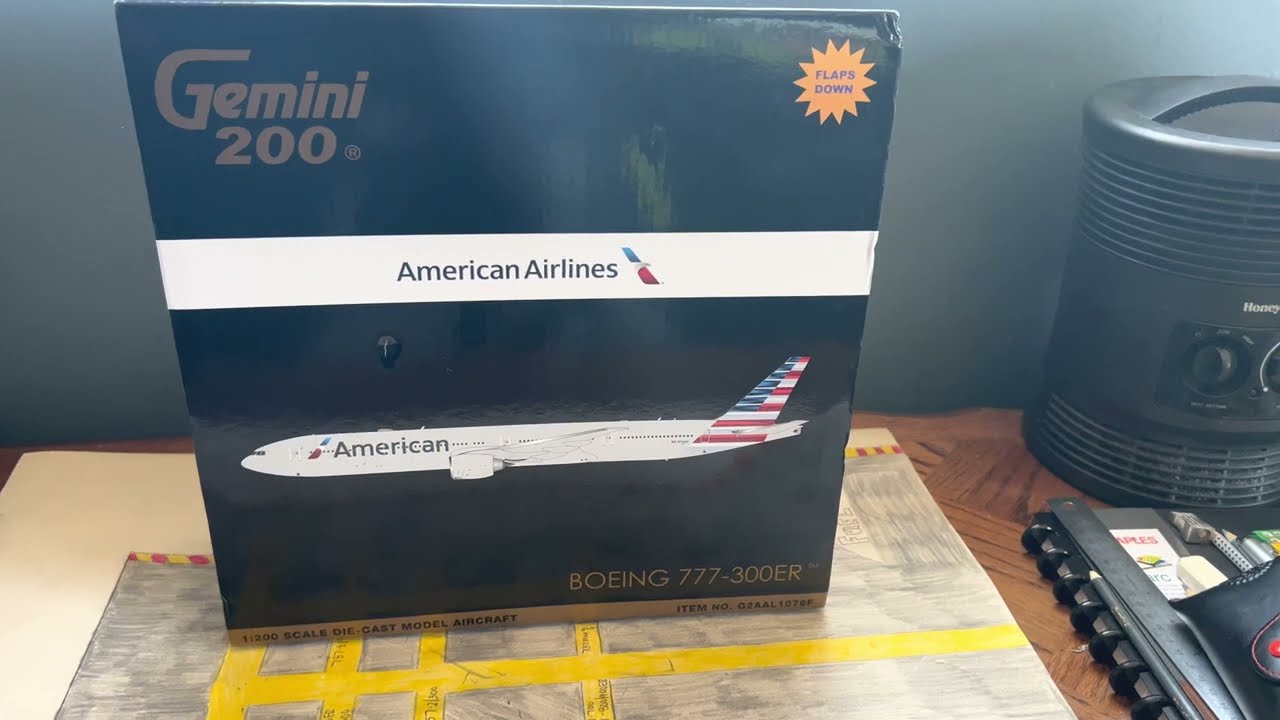 GeminiJets 1:200 American Airlines B777-300ER {Flaps Down