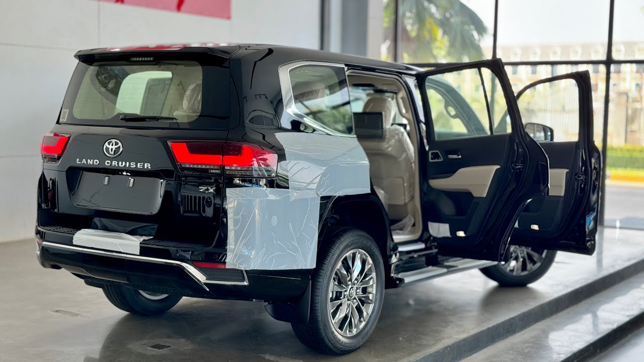 TOYOTA Land Cruiser LC300 ZX : Full-Option! V6 Twin-Turbo Diesel