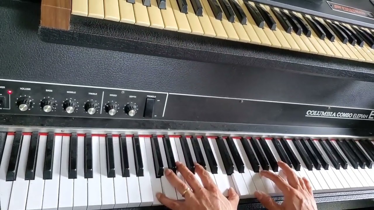 Fender Rhodes Piano と Columbia EP-7C比較【Something】 - YouTube