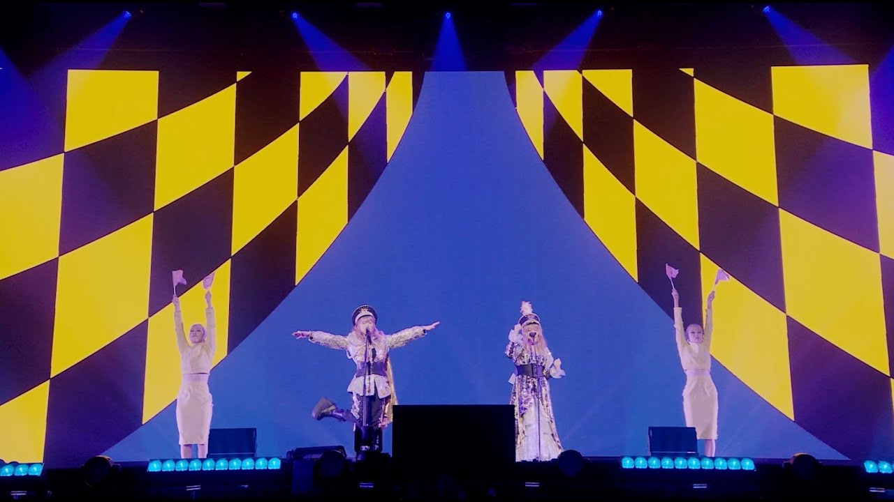 椎名林檎 -「余裕の凱旋」from (生)林檎博'24 - YouTube