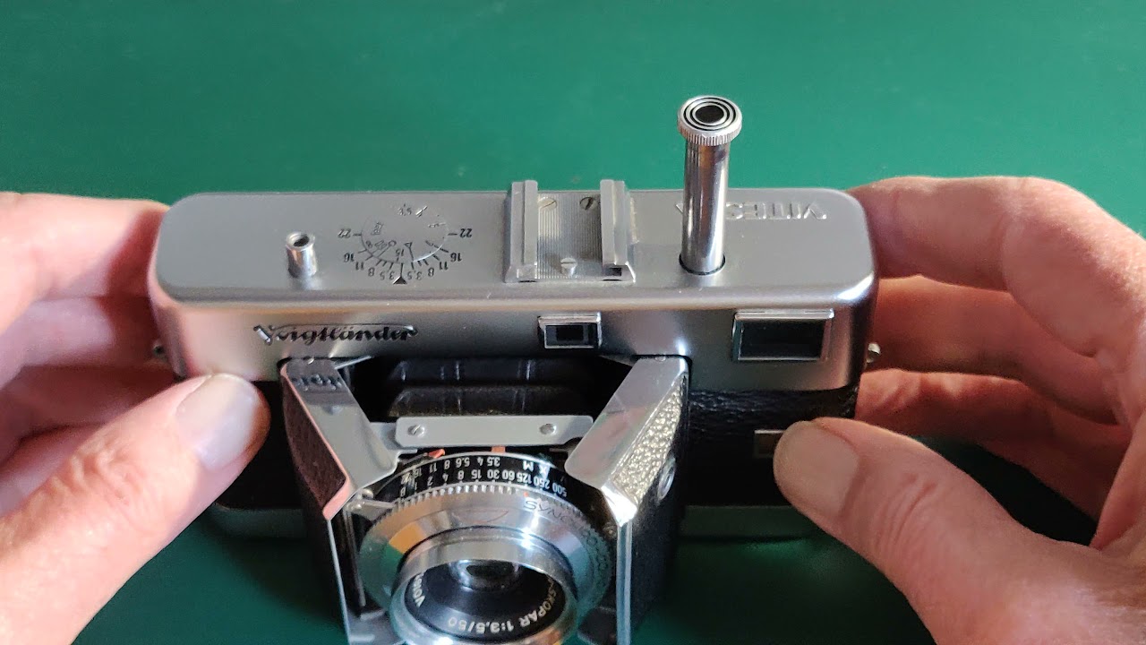 Voigtlander Vitessa N - a quirky gem - YouTube