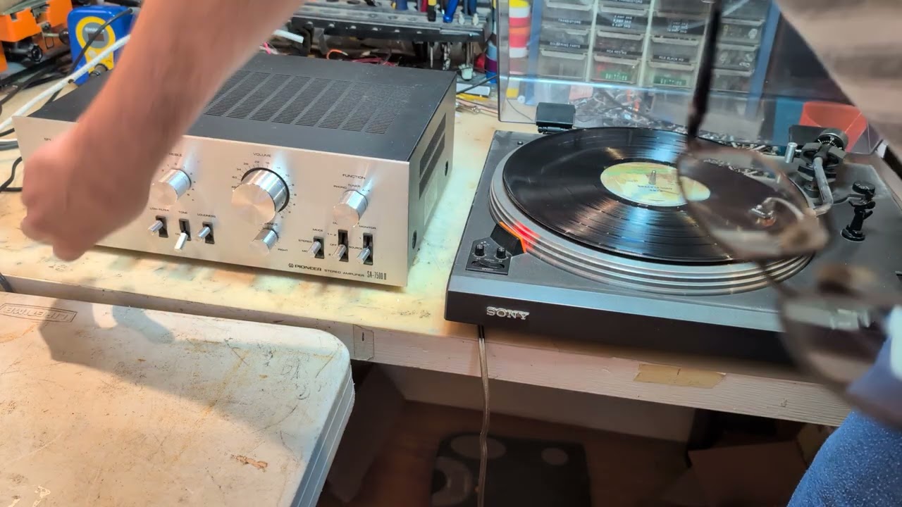Pioneer SA 7500 II Integrated Amp - YouTube
