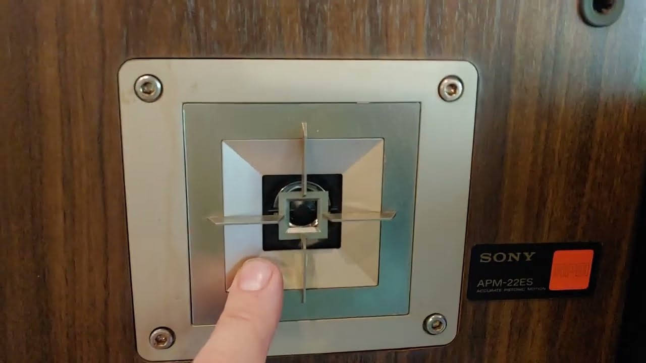 SONY APM-22ES Accurate Pistonic Motion 1980's Square Driver