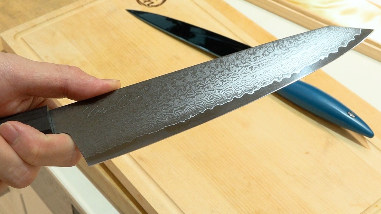 World's First?] I Made the Ultimate Knife. - YouTube