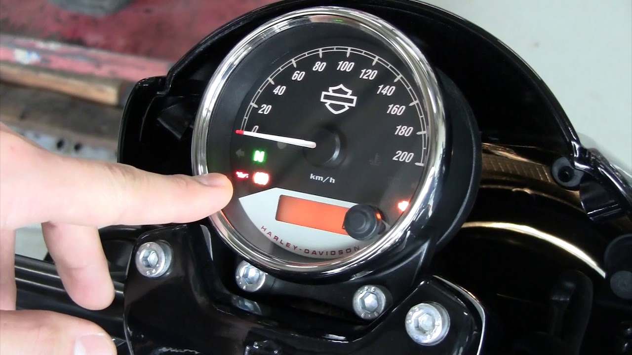 ハーレー STREET750 エンジンオイルプレッシャーランプ 点灯 正常