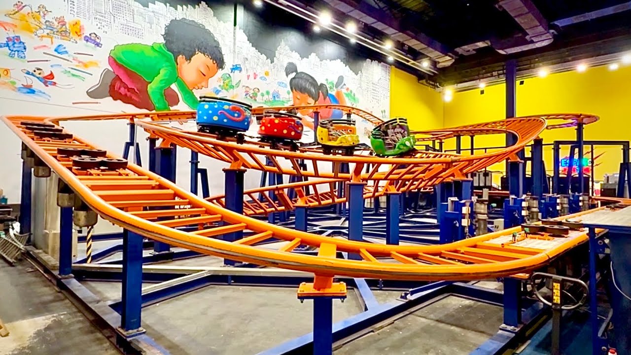 Twister Coaster / HotZone (ブラジル) - YouTube