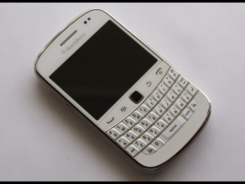 Unboxing Blackberry Bold 9900 White - YouTube