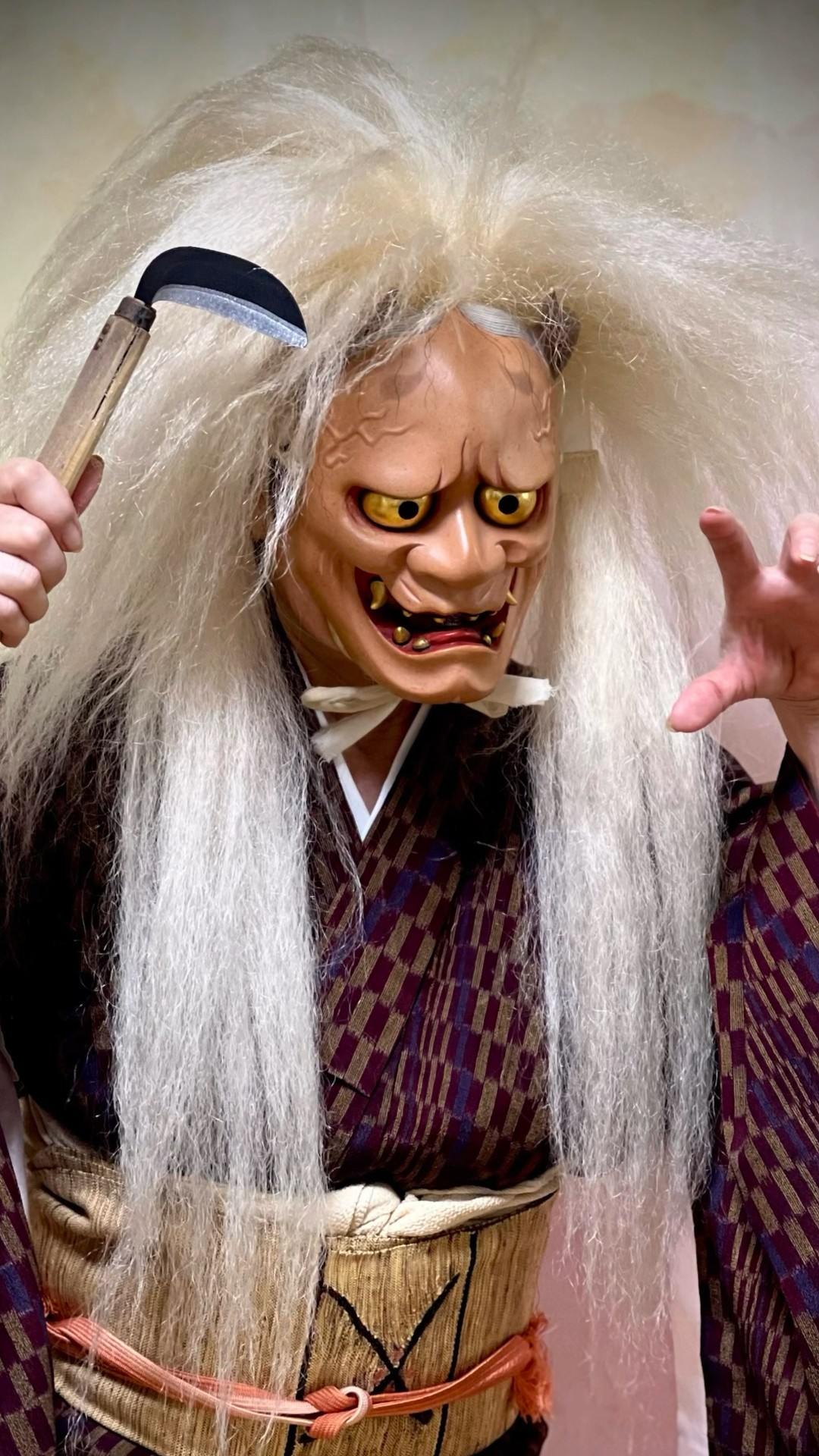 photographer】Let's make a Japanese mask!木彫り面の作り方