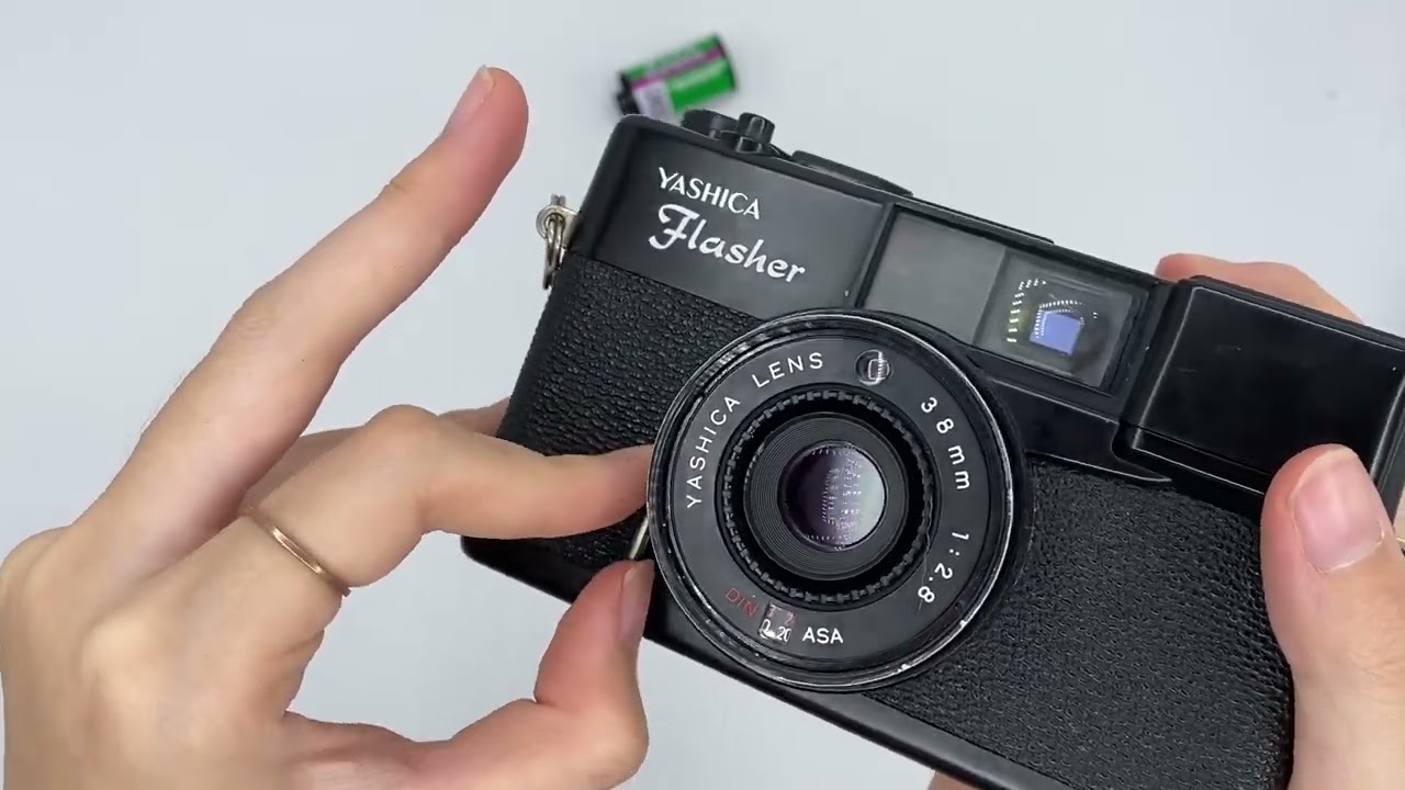 Yashica Flasher - YouTube