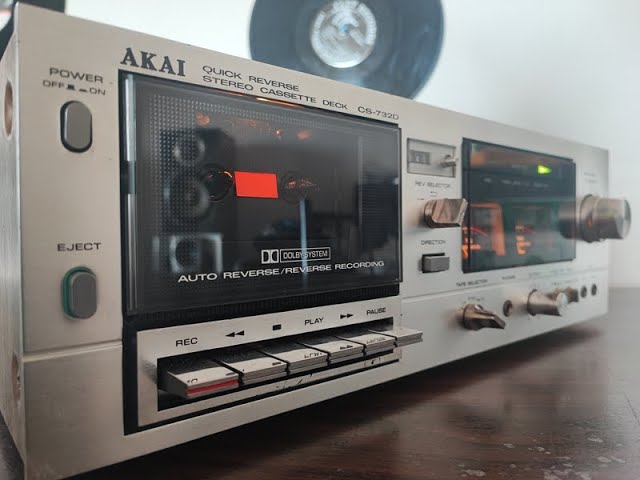 Akai CS-732D Deck Japones Restaurado - YouTube