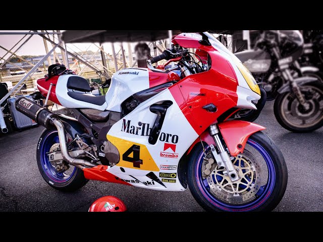 Kawasaki ZX-12R Marlboro Kenny Roberts Color & Helmet - YouTube