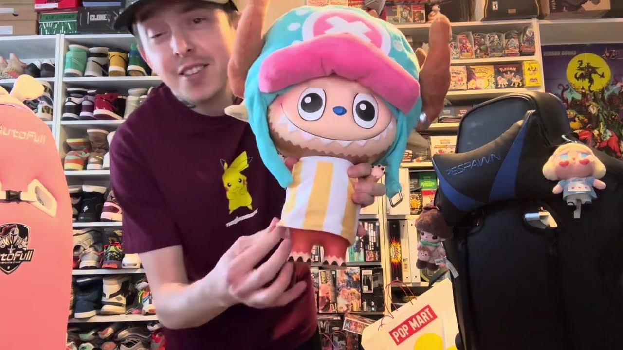 Labubu x One Piece 400% Mega Tony Tony Chopper Unboxing - YouTube