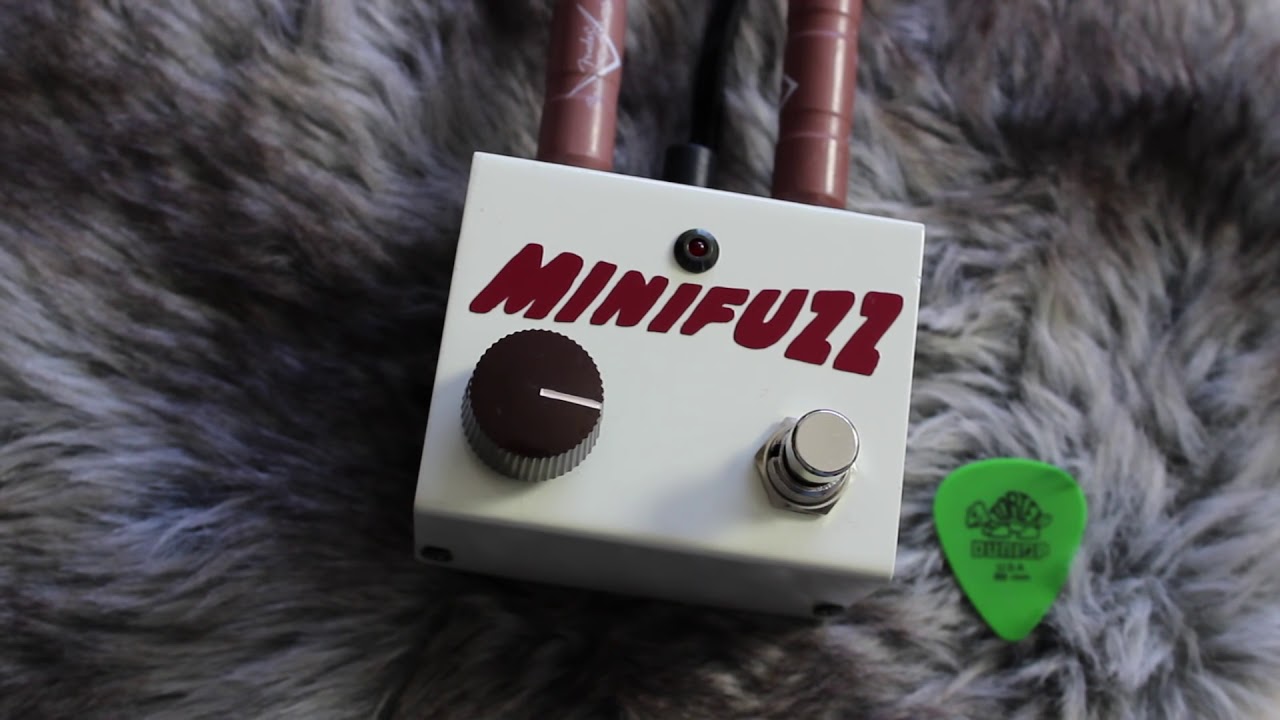 Formula B Minifuzz | a tiny fuzzer, handmade in Italy - YouTube
