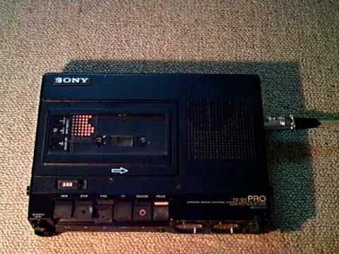 Recording on the Sony TC D5 PRO - YouTube