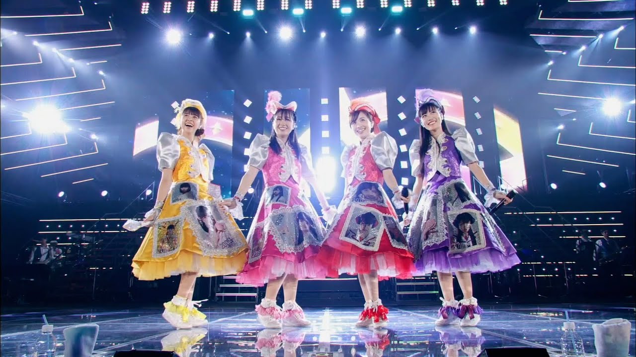 Momoiro Clover Z / Hashire！-ZZ ver.- - YouTube