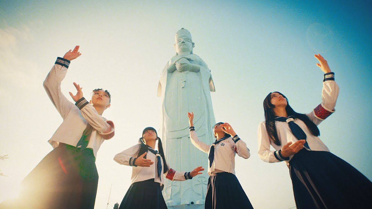 はみ出しMV］ 【学校行けやあ゛】 新しい学校のリーダーズ - YouTube