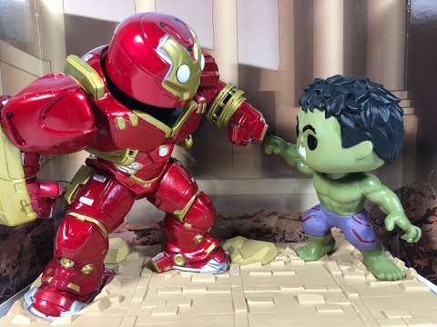 Funko Movie Moments Hulkbuster vs. Hulk 2018 Fall Convention