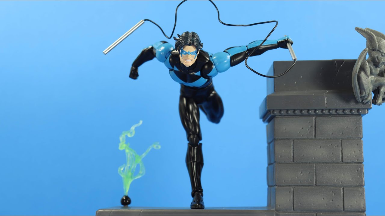 MAFEX BATMAN HUSH: NIGHTWING ACTION FIGURE REVIEW - YouTube