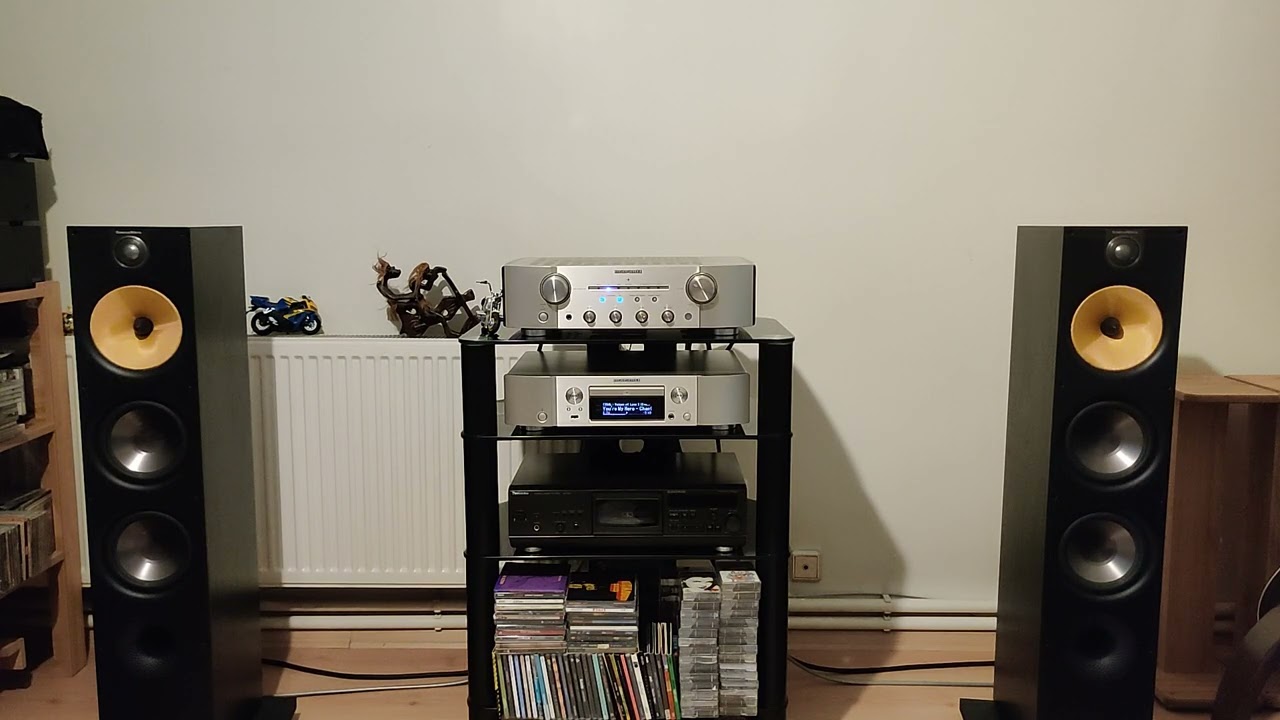 B&W 683 s2 & You're My Hero 🎷 - YouTube