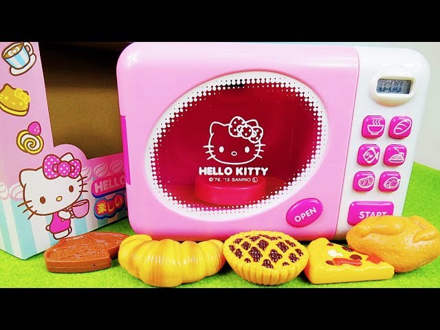 playing kitchen microwave oven with hello kitty キティちゃんの