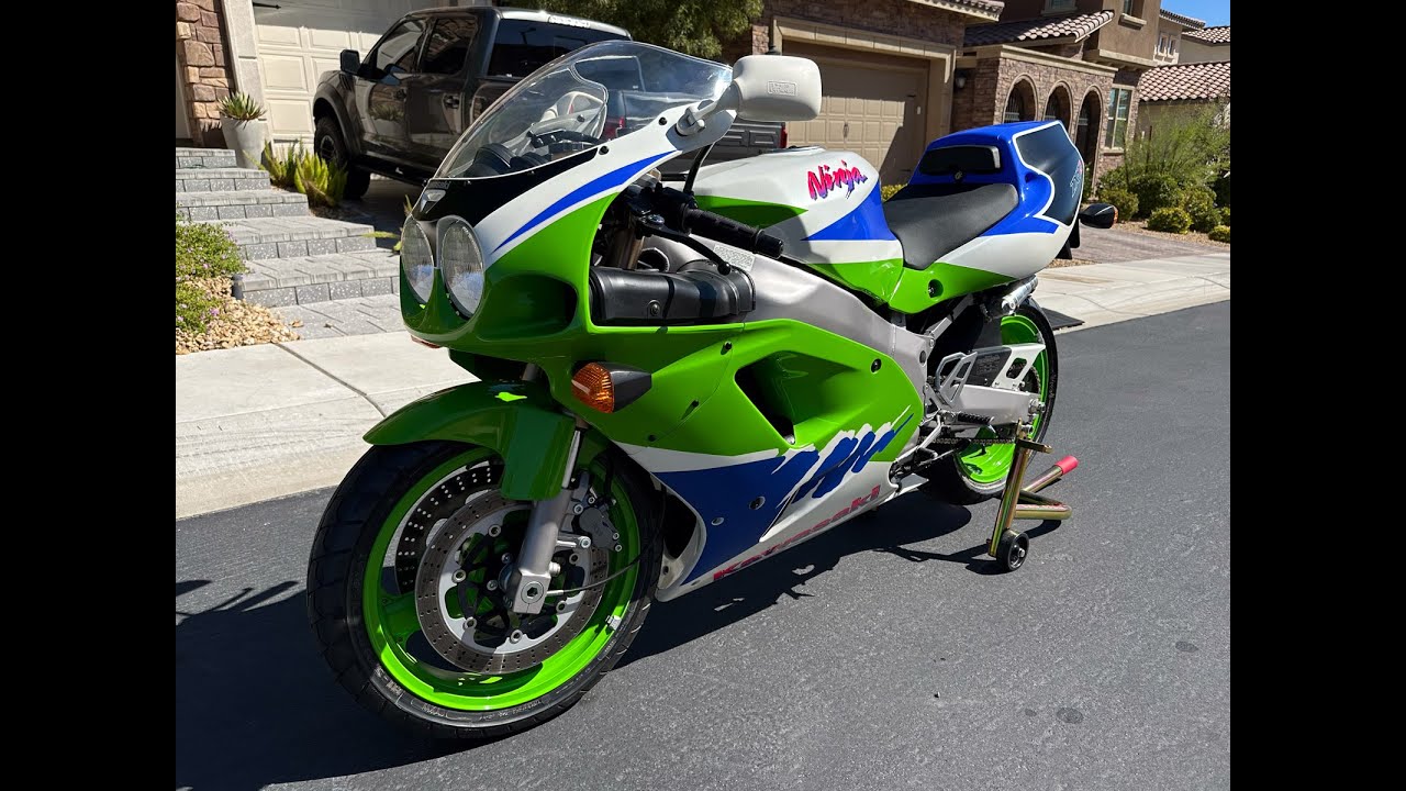 1993 Kawasaki ZX-7R with 1,393 Miles – Iconic Motorbike Auctions