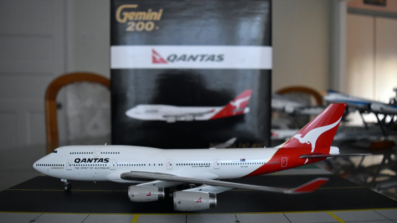 Gemini Jets 1:200 Qantas 747-400 VH-OJA Unboxing and Review - YouTube