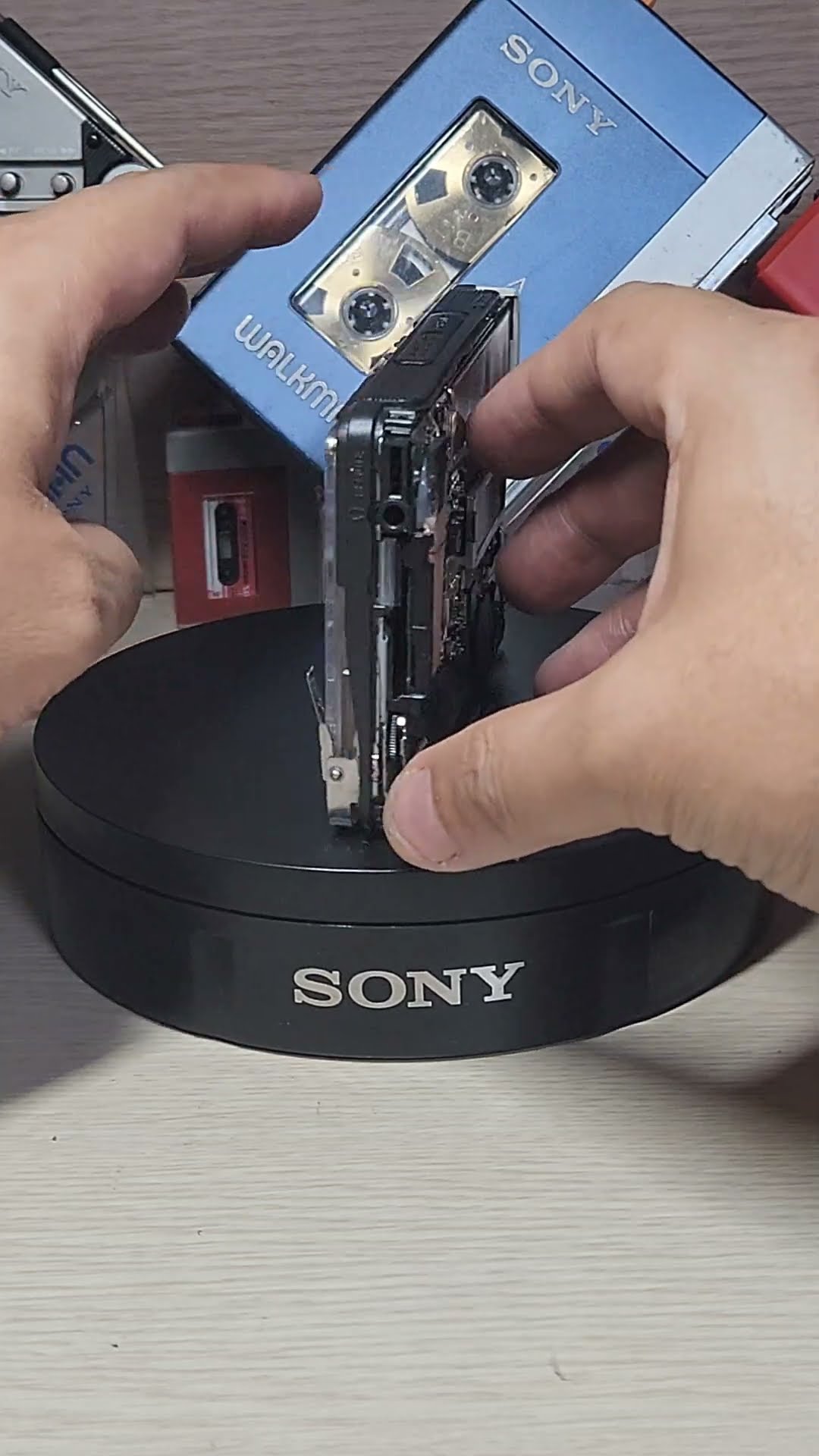 Sony WM-FX877 Cassette Player Walkman - YouTube