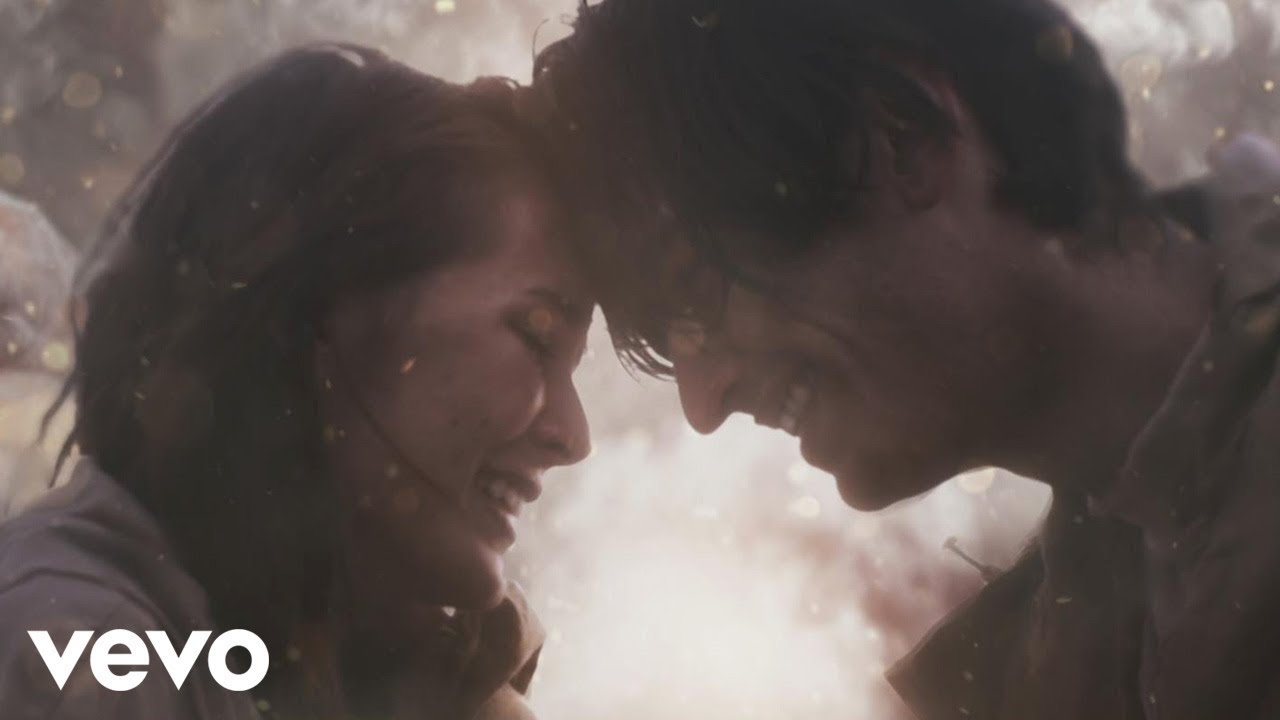 Aimer - Brave Shine - YouTube