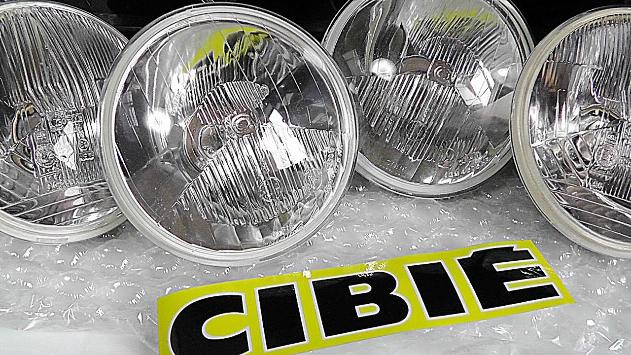 Uncovering the mystery of the Cibie four-lamp headlamp - YouTube