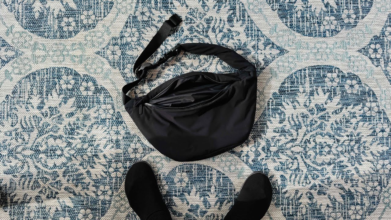 YEEZY GAP BALENCIAGA SNAKE BAG REVIEW! - YouTube