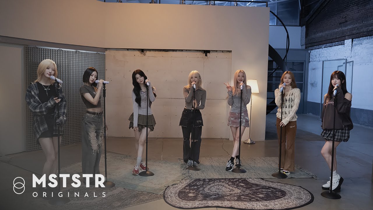 Billlie | '기억사탕' live from the faded warehouse - YouTube