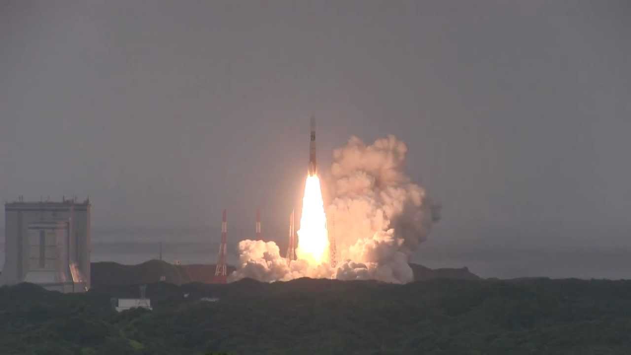 こうのとりを搭載したH2Bロケット3号機打ち上げ - YouTube