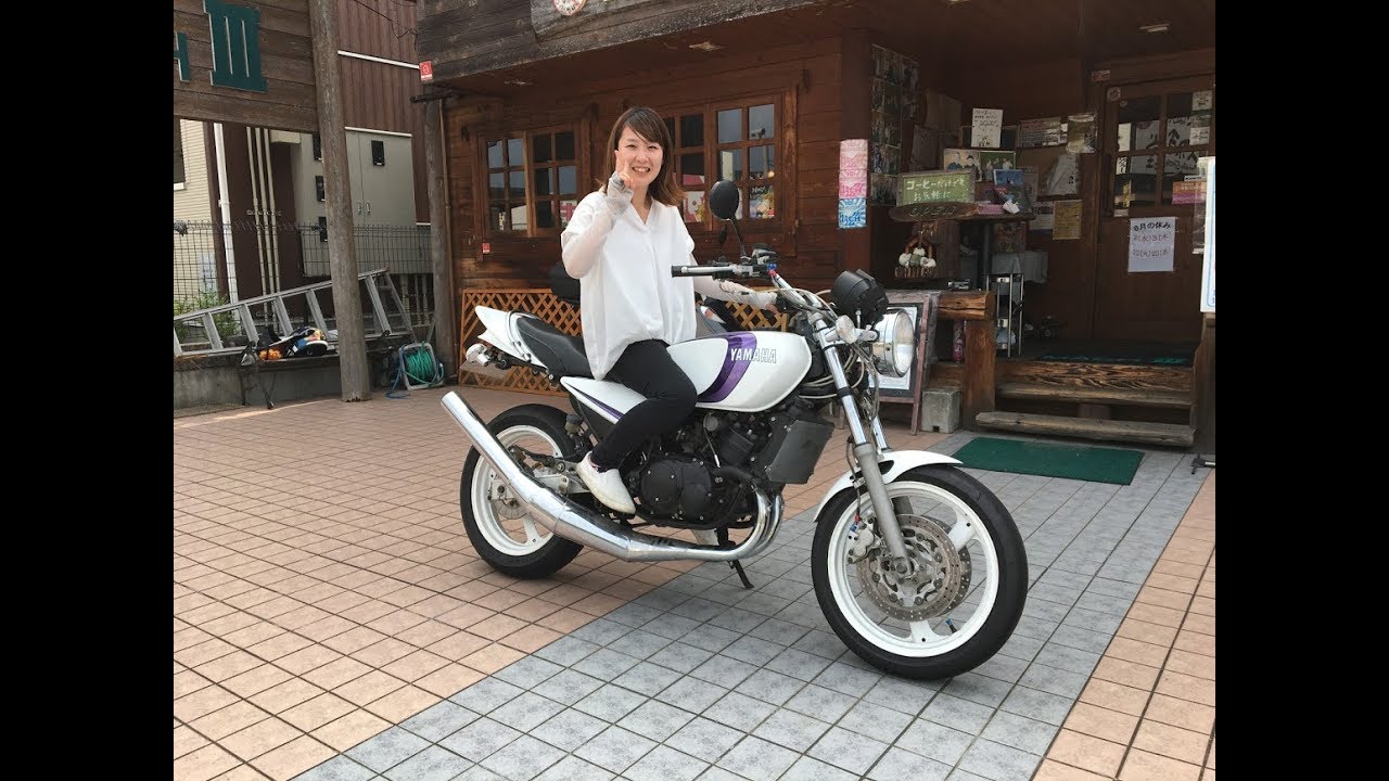 美人ライダー 集合チャンバーサウンドを聞いてね 1980 YAMAHA・RZ250