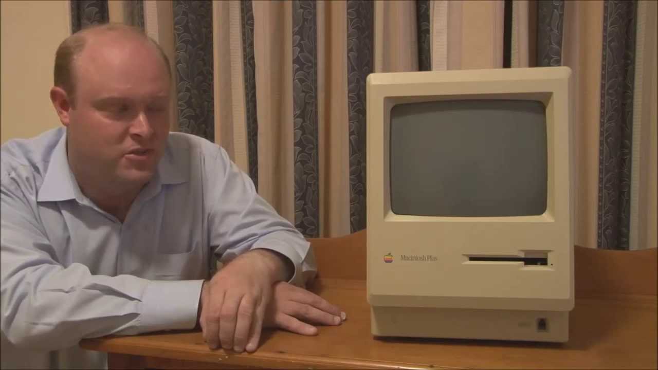 Apple Macintosh Plus (1986) Full Tour, Start Up and Demonstration