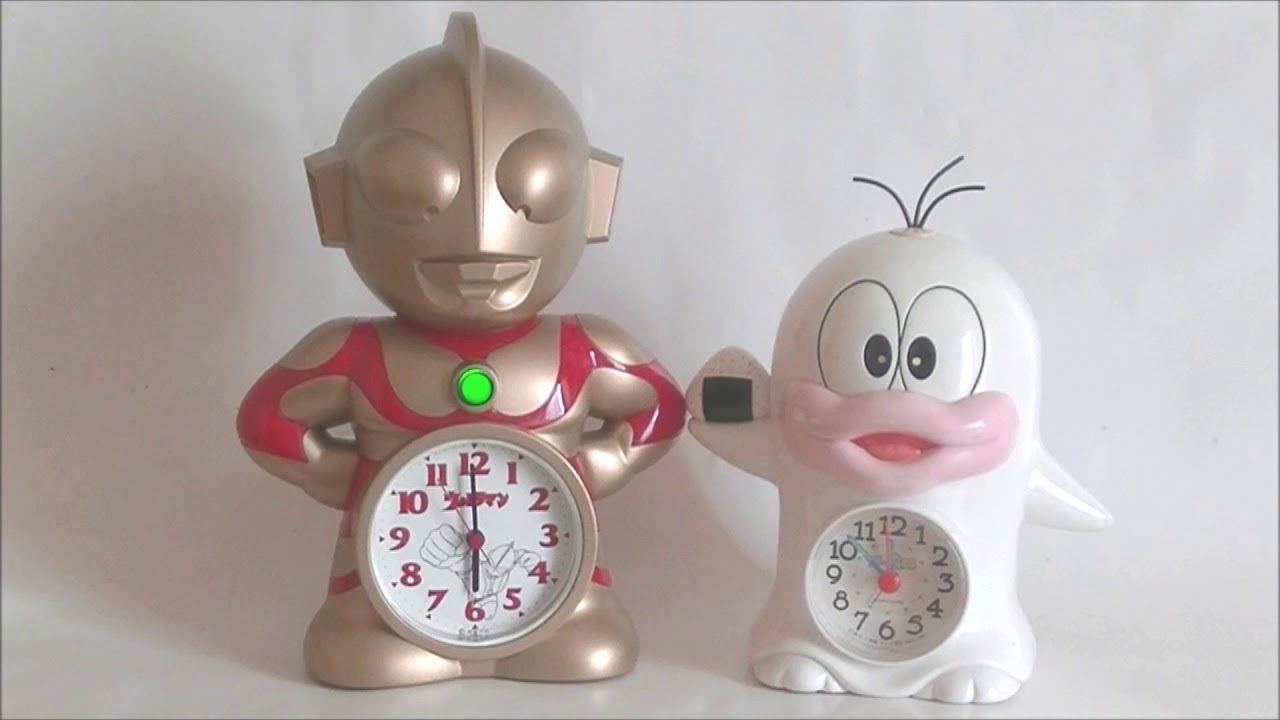 ウルトラマンとオバケのQ太郎が寝坊助な君を起こしにやって来た