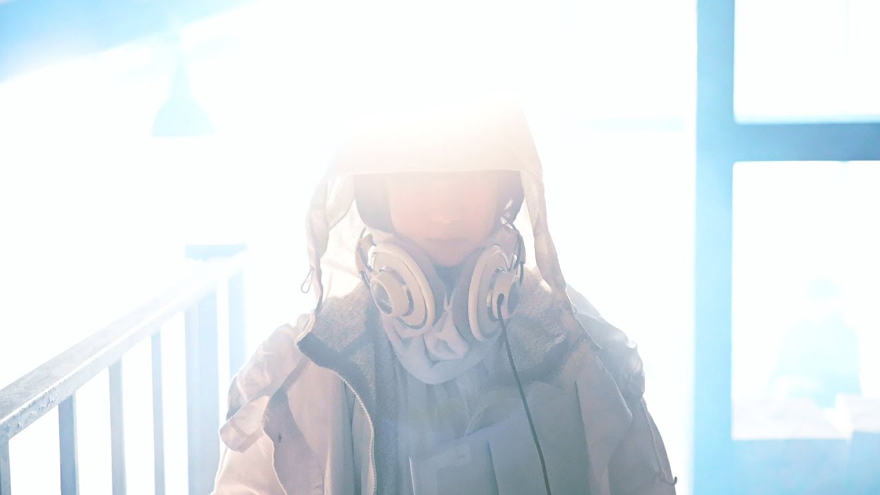 文藝天国「破壊的価値創造」 - YouTube