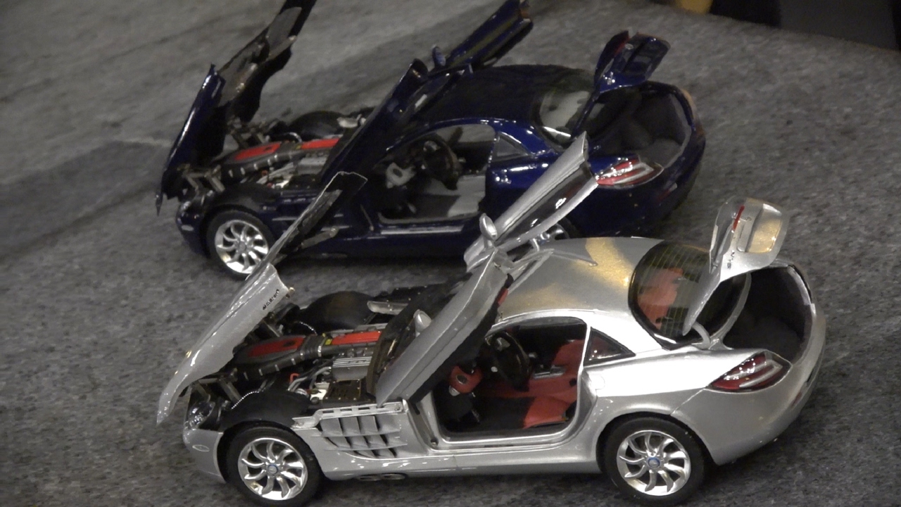 1/18 CMC Mercedes McLaren SLR 2003 review - YouTube